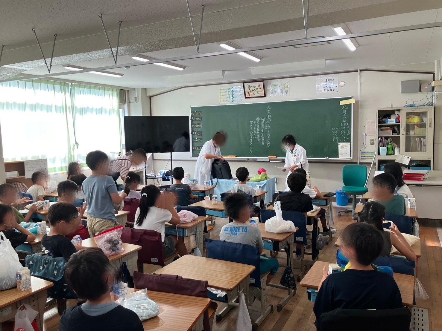 小学校の歯磨き指導